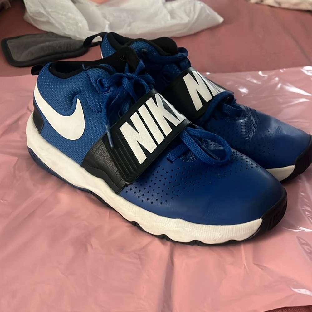 Nike shoes